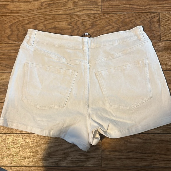 Generation Love Womens Vita Pearl Embellished Denim Shorts in White Size 29 - Picture 5 of 5